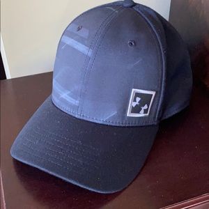 UNDER ARMOUR HAT